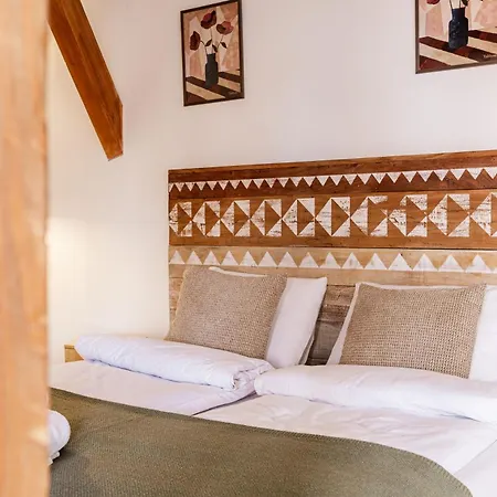 Appartement Charming Loft With Historic Beams, Sleeps 6 *